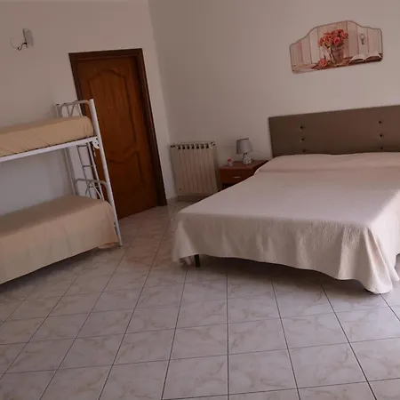 U' Muraglione Affittacamere Ascea